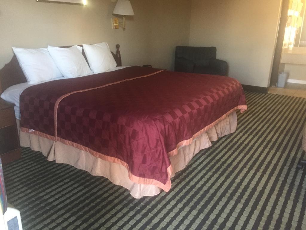 America'S Best Inn & Suites Eureka Εξωτερικό φωτογραφία